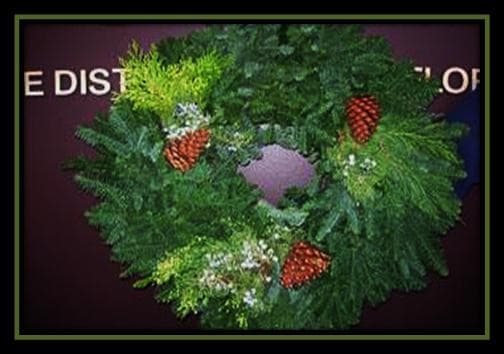 Christmas Wreath Mix 16"