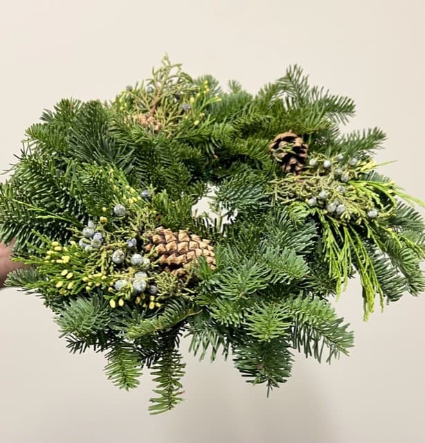 Christmas Candle Rings Deluxe (12) Green 14"